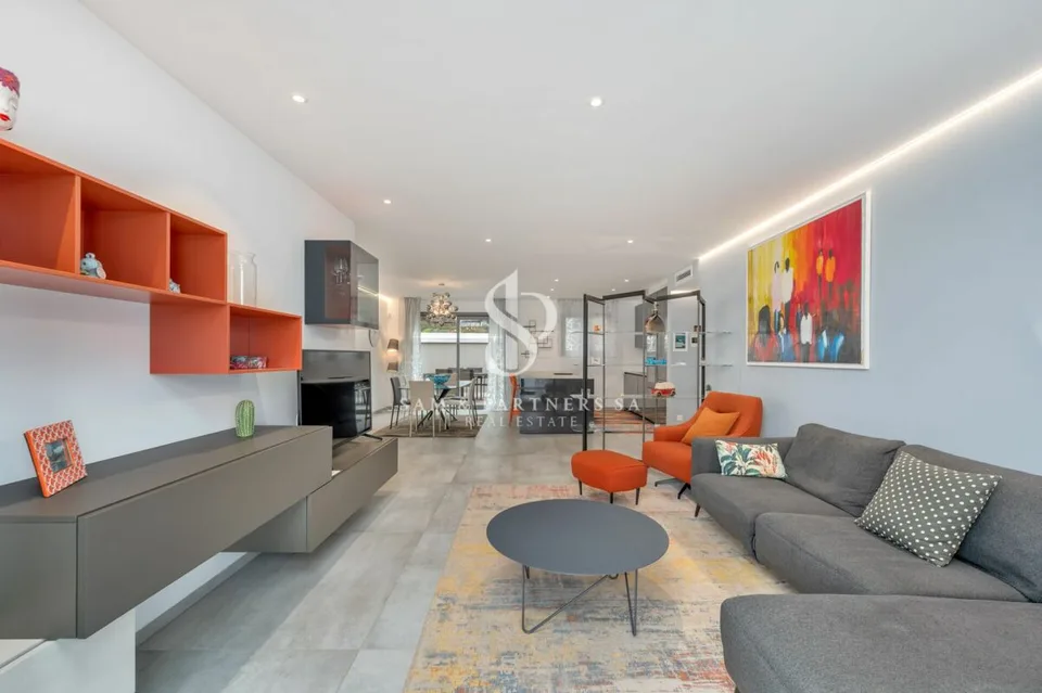 Appartamento con vista lago arredato copia