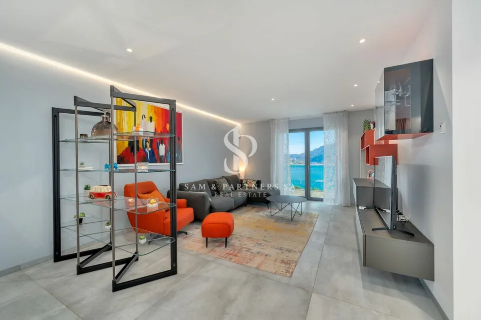 Appartamento con vista lago arredato copia