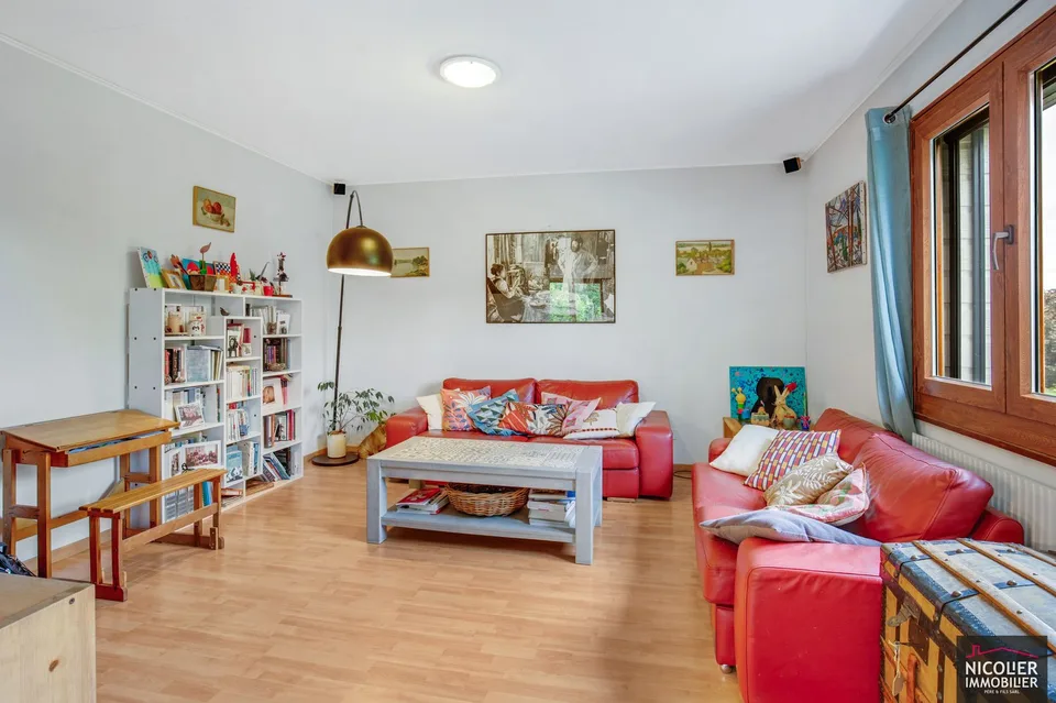 Casa familiare di 4.5 locali + un appartamento di 2.5 locali