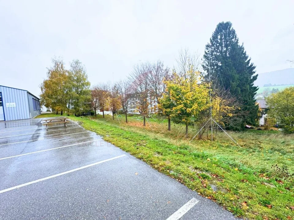 Terrain à bâtir de 1'943 m² avec projet approuvé pour 11 appartements PPE à Reconvilier (Jura bernois)