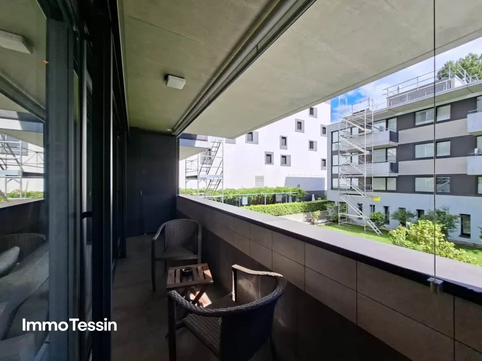 ZWEITWOHNSITZ: Luxuriöse & moderne Wohnung mit Balkon im Herzen von Locarno nur 150 Meter vom See