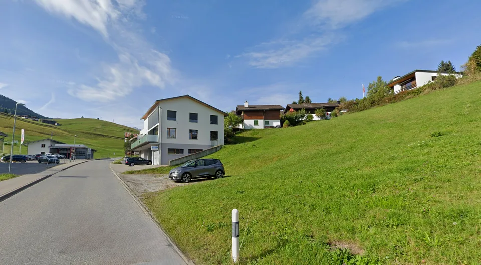 Bauland in Obersaxen nahe Skilift