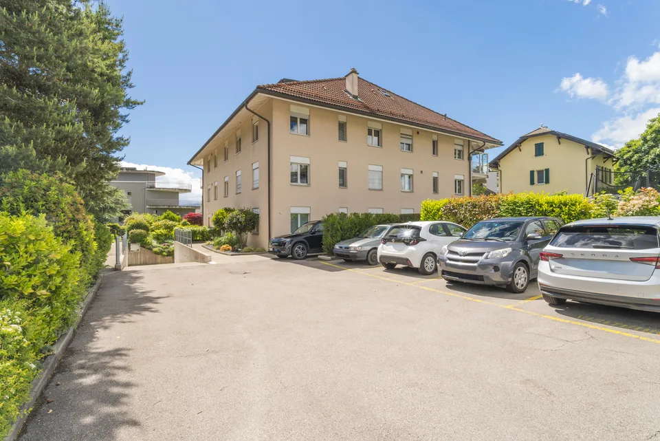 RÉSERVÉ - Appartement fonctionnel avec spacieux séjour et balcon