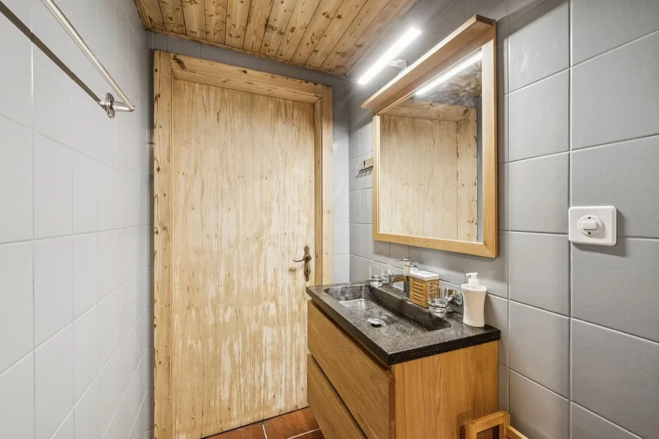 Chalet zu zweit Schritten von den Seilbahnen