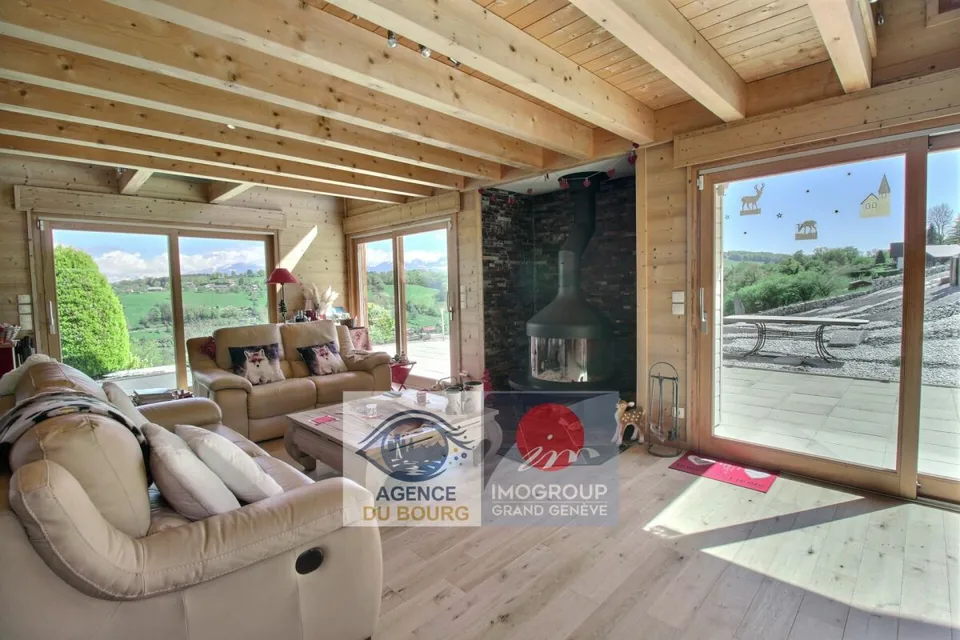 Chalet der gehobenen Klasse mit freier Sicht und Garten - La Muraz