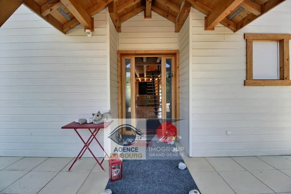 Chalet de standing avec vue dégagée et jardin - La Muraz