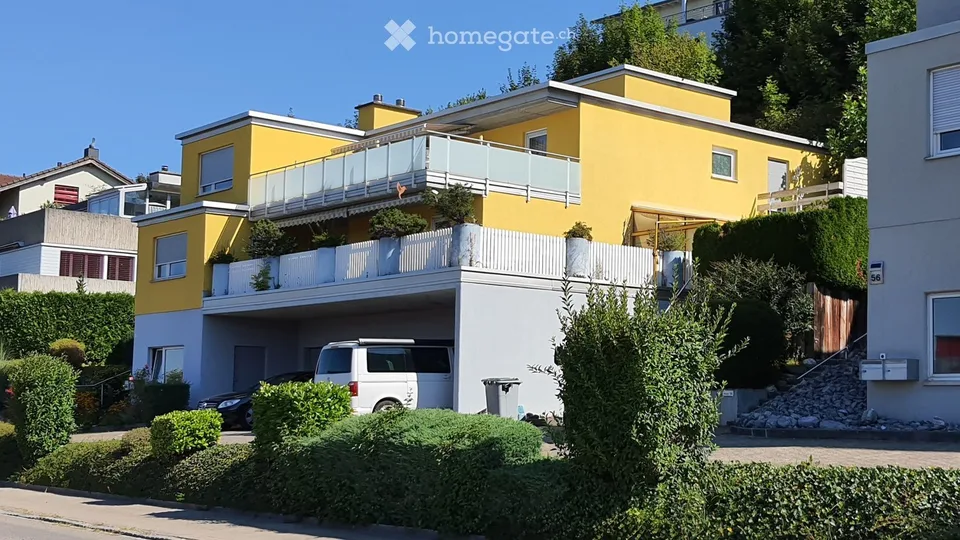 Gepflegte 5 1/2-Zimmer-Terrassenwohnung in Zweifamilienhaus, 2.OG