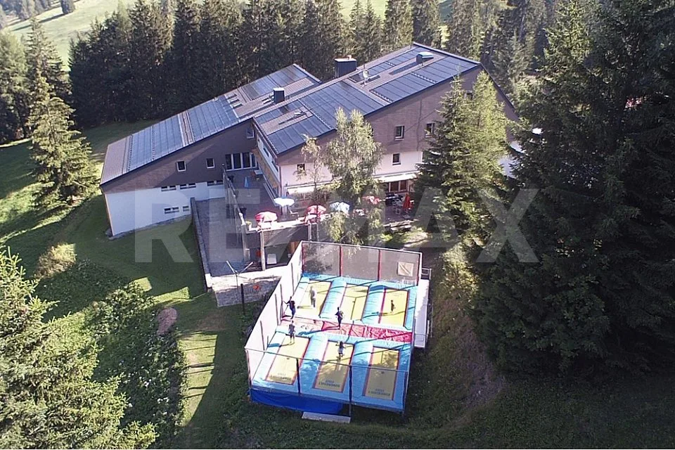 Casa per ospiti e proprietà polivalente nel mezzo della regione di vacanza di Lenzerheide
