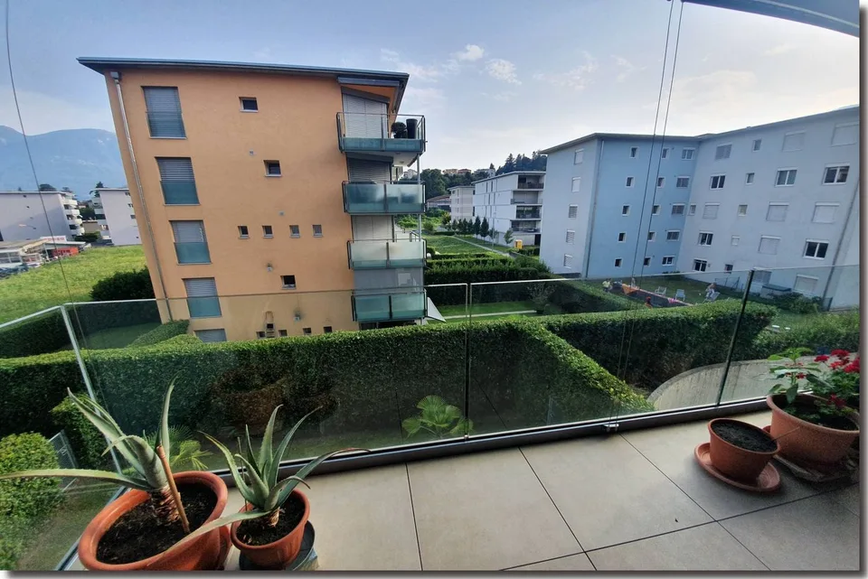 Moderno ed elegante appartamento di 4 locali con terrazza orientata a sud