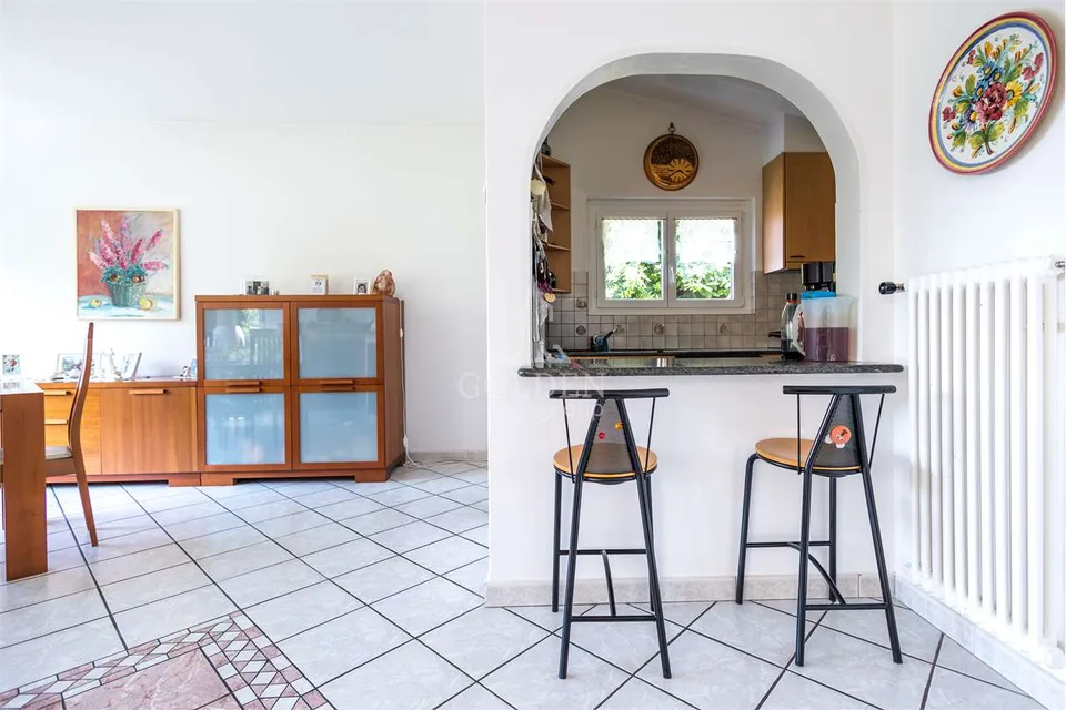 Cadro - Élégante maison unifamiliale avec terrasses panoramiques et grand jardin – photo 9 sur 13