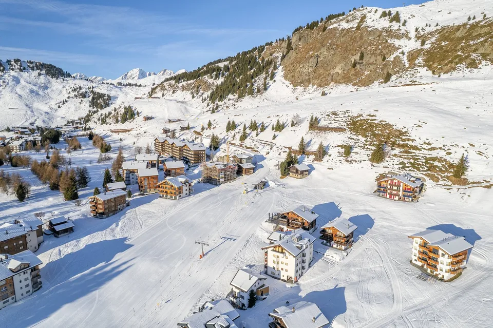 Chalet historique à trois parties directement sur la piste d'entraînement Alpenrose