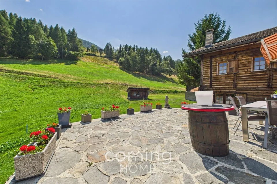 Chalet-Paradies in Unterbäch - viel Platz, Natur und Bergpanorama