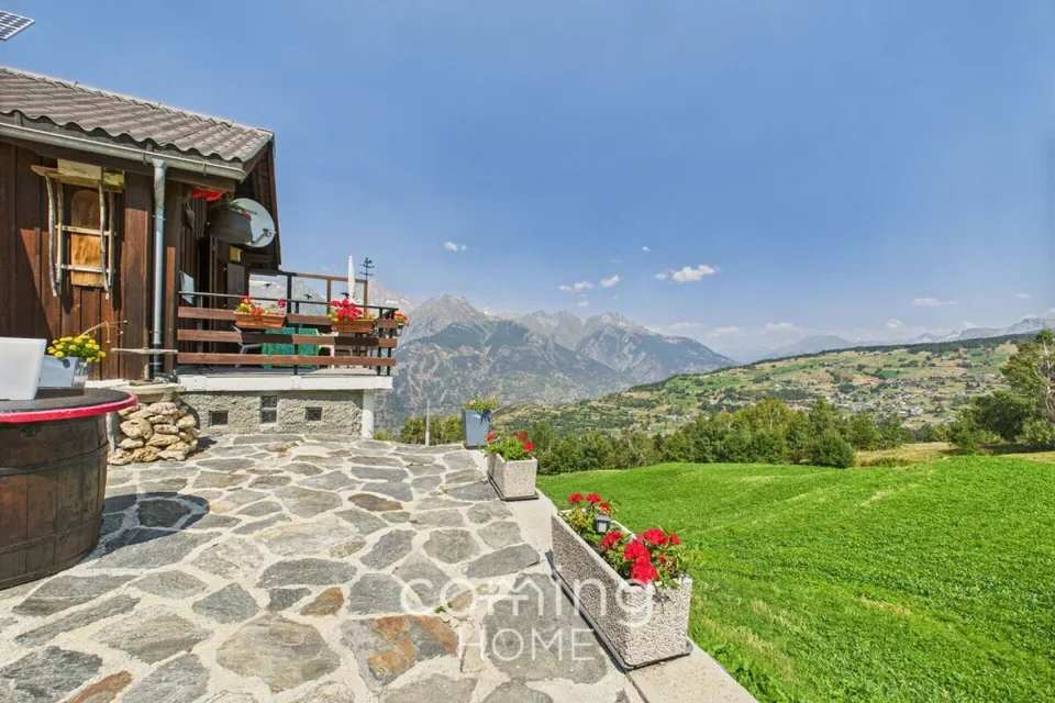 Chalet-Paradies in Unterbäch - viel Platz, Natur und Bergpanorama