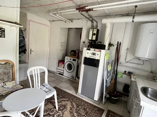 Grande edificio da ristrutturare, composto da 2 appartamenti con 5,5 locali – foto 22 di 30