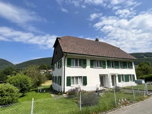 Grande edificio da ristrutturare, composto da 2 appartamenti con 5,5 locali – foto 6 di 30