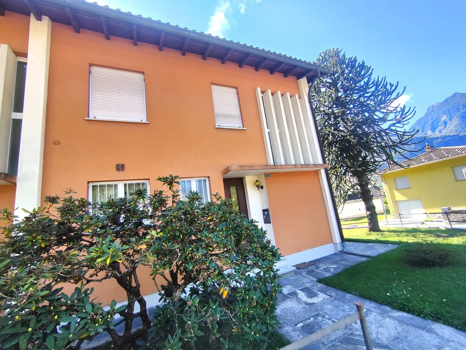 Einfamilienhaus in erster Reihe in Biasca