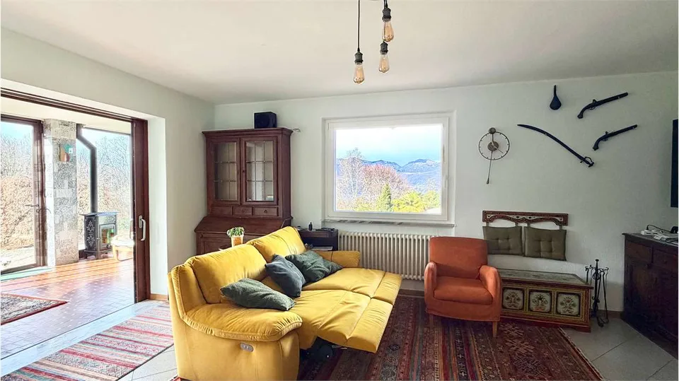 Wunderschöne Wohnung mit sehr gepflegtem Garten in einer ruhigen Lage