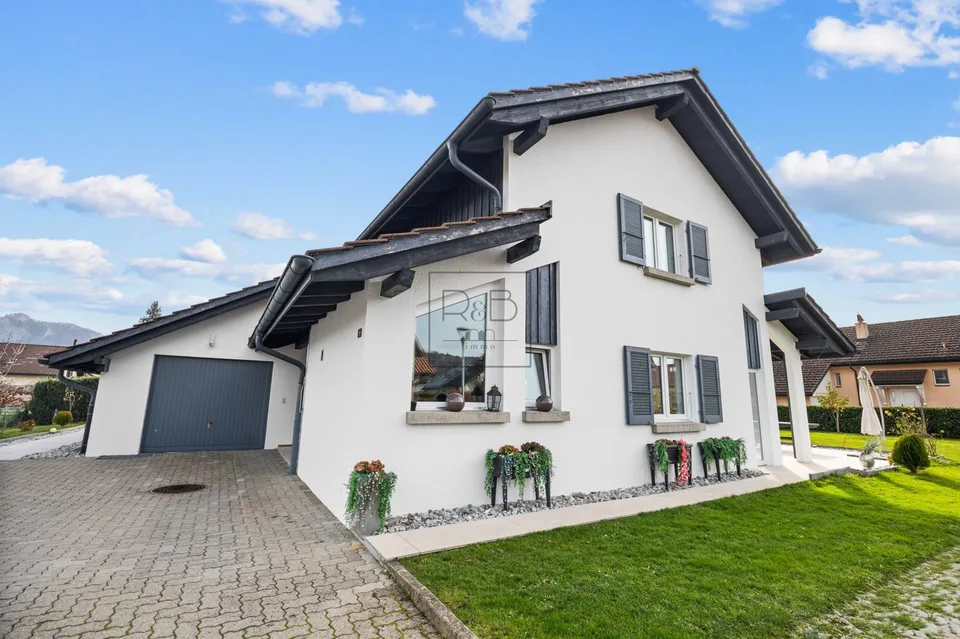 Magnifique maison de deux appartements