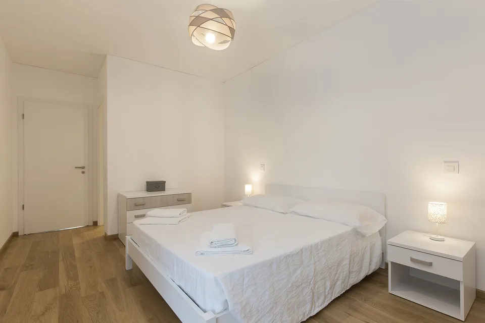 Generoso di 4,5 locali comodo al centro e alle università di Lugano – foto 7 di 13