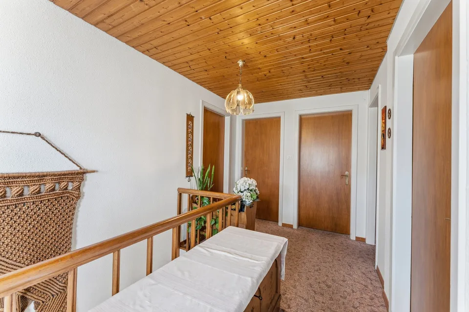 Charmantes 6.5-Zimmer-Zweifamilienhaus an ruhiger Lage in Rupperswil – Foto 10 von 14