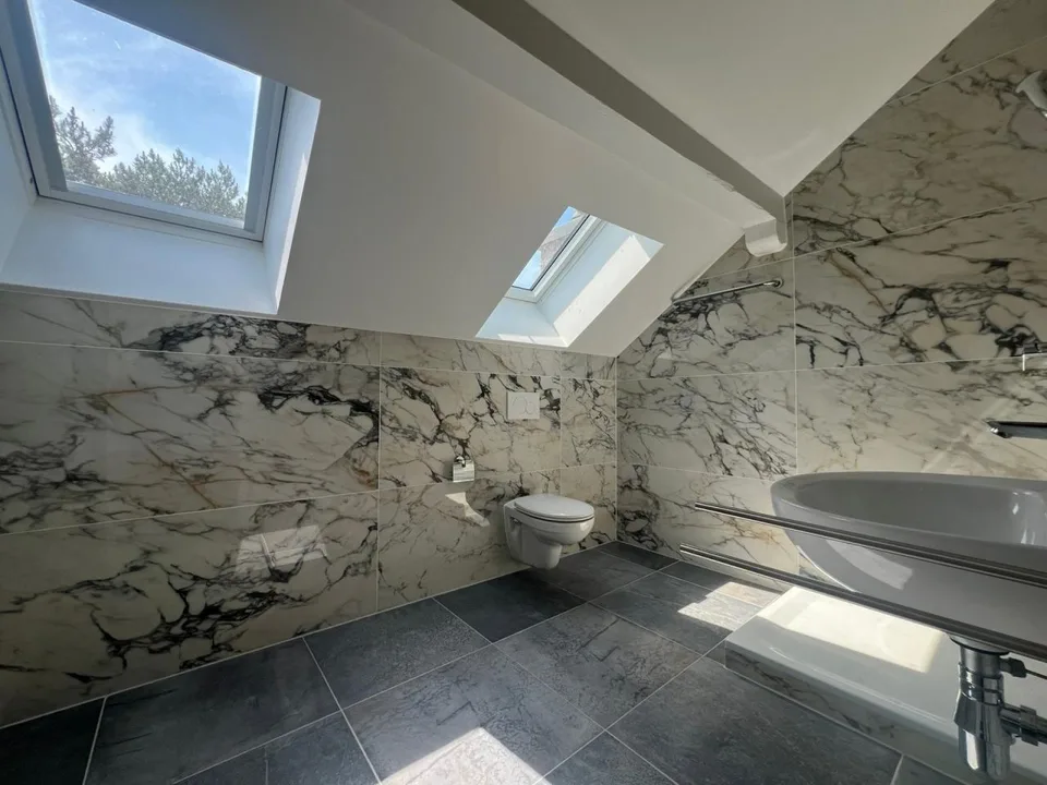 Triplex nuovo di 4,5 locali / 3 camere da letto / 2 bagni / Balcone / Giardino privato – foto 8 di 13