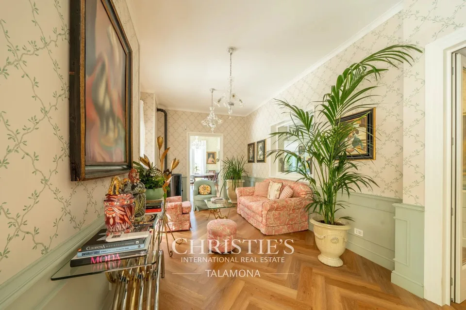 Villa avec maison d'hôtes et jardin à Porto Valtravaglia – photo 10 sur 13
