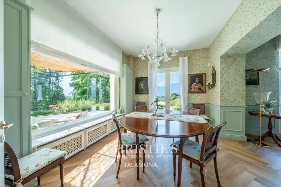 Villa avec maison d'hôtes et jardin à Porto Valtravaglia – photo 13 sur 13