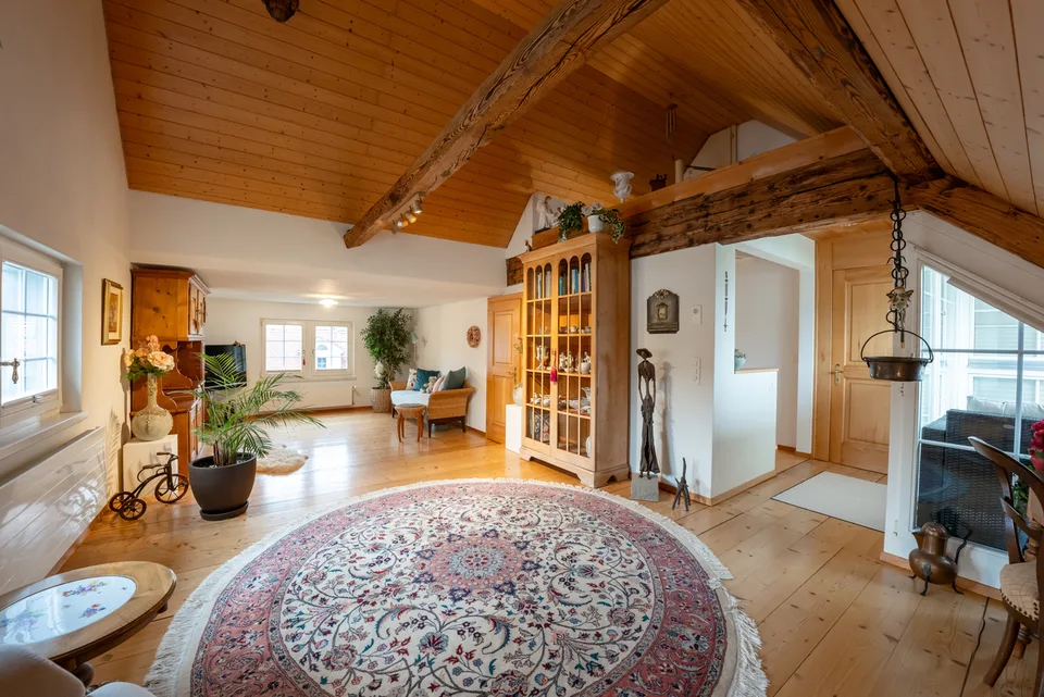 Raro. Storico. Unico. La tua nuova casa a Richterswil.