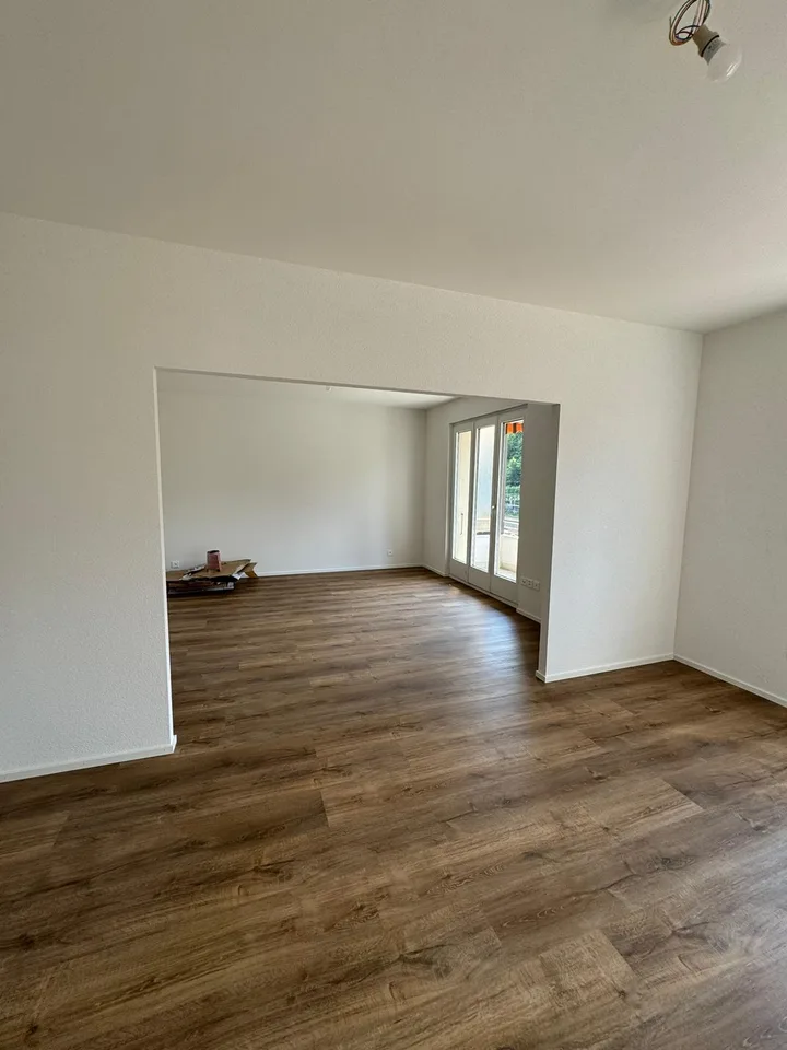 Magnifique appartement entièrement rénové en PPE de 4 pièces (93m2)...