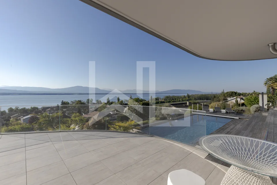 Propriété contemporaine d'exception - Vue panoramique lac