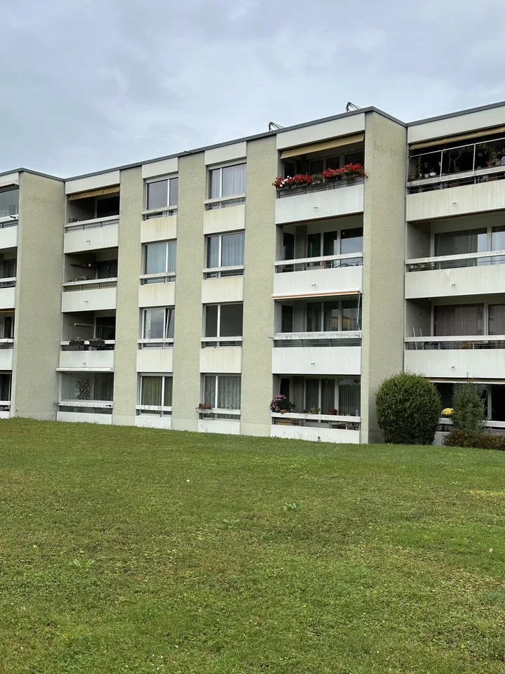 Zentral wohnen in Steffisburg - 3.5-Zimmer-Wohnung mit Balkon und EHP