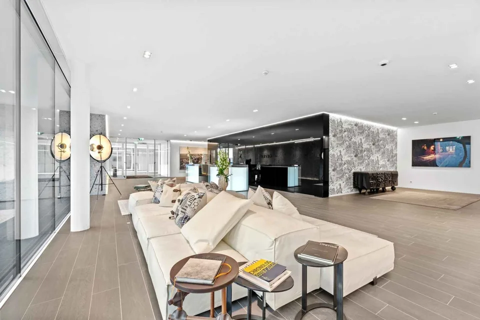 Ultra-secure luxury residence just two steps from the lake
