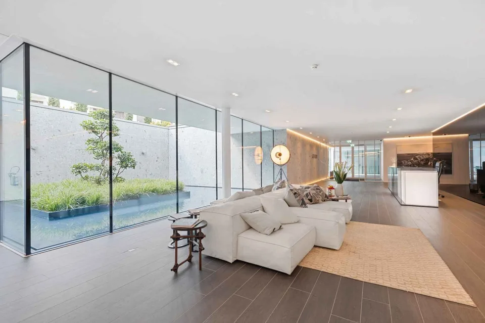 Ultra-secure luxury residence just two steps from the lake