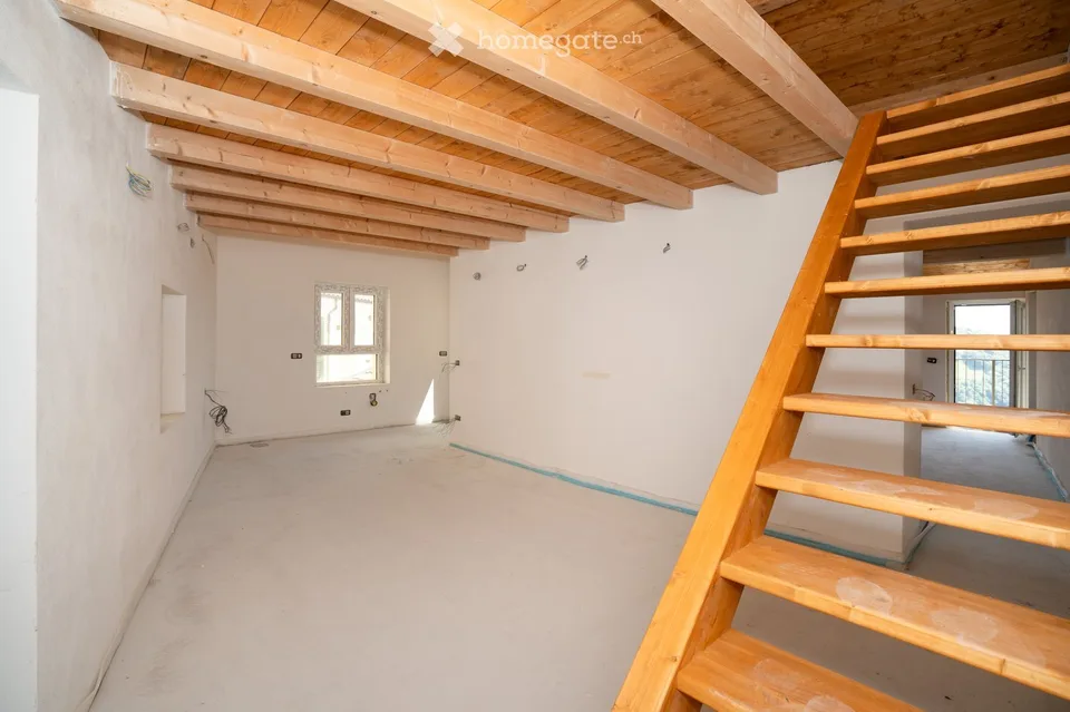 Historisches Haus mit Renovierung im Herzen von Treggia