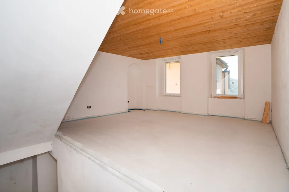 Historisches Haus mit Renovierung im Herzen von Treggia