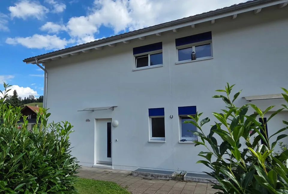 Doppelhaushälfte in Sumiswald – 5.5 Zimmer, modern und familienfreundlich