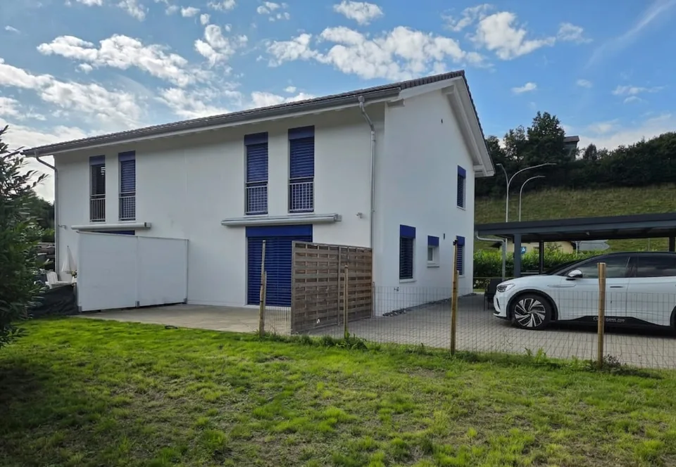 Casa a schiera a Sumiswald – 5,5 locali, moderna e adatta alle famiglie