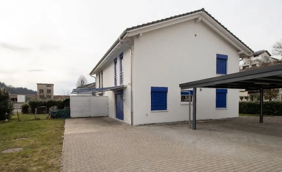 Casa a schiera a Sumiswald – 5,5 locali, moderna e adatta alle famiglie