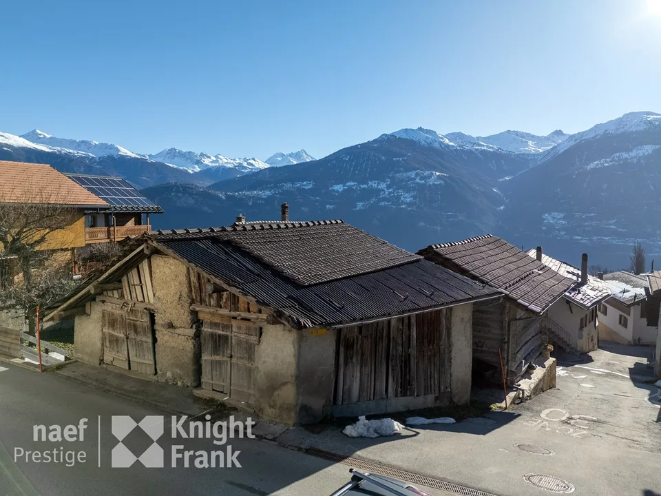 Mazots à rénover - région de Crans-Montana