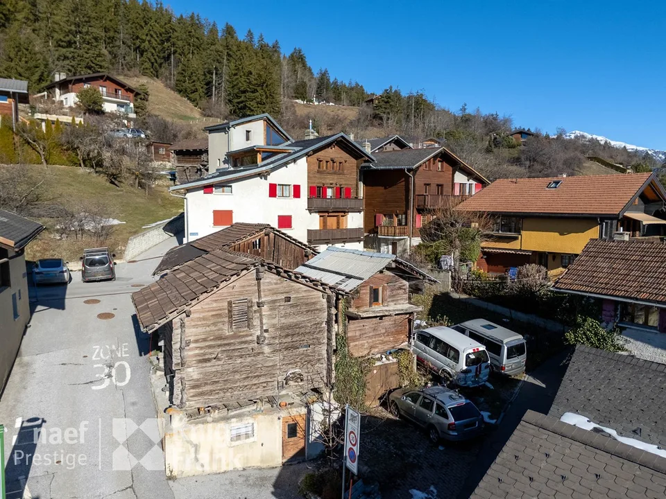 Mazots à rénover - région de Crans-Montana