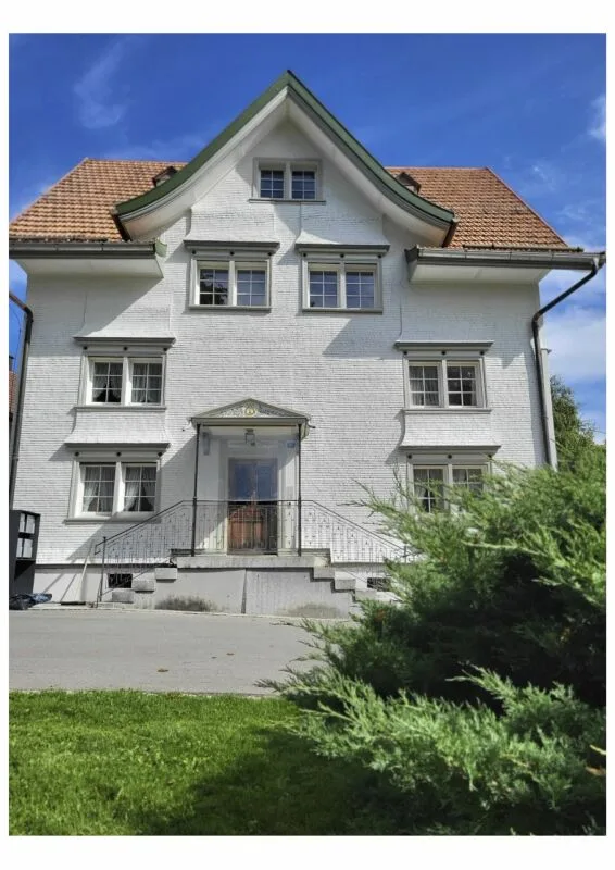 Delizioso Appenzeller MFH con riserva di terreno edificabile per case unifamiliari