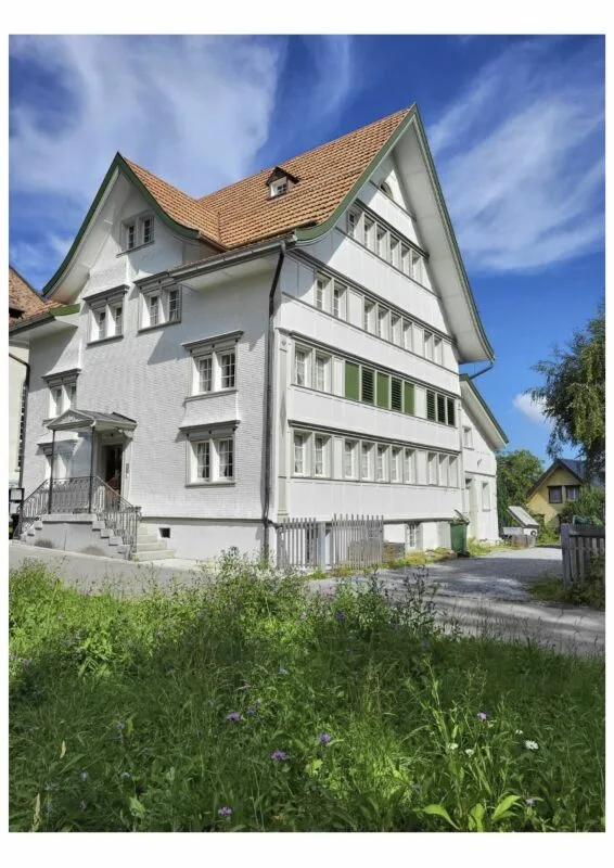 Delizioso Appenzeller MFH con riserva di terreno edificabile per case unifamiliari
