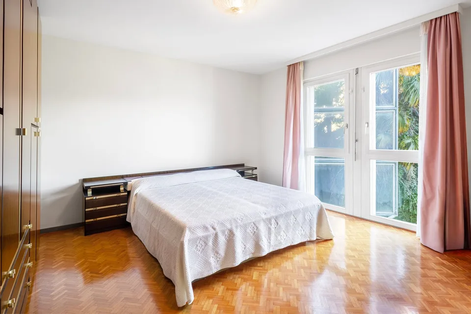 Geräumige Wohnung mit Seeblick im Herzen von Minusio – Foto 7 von 12