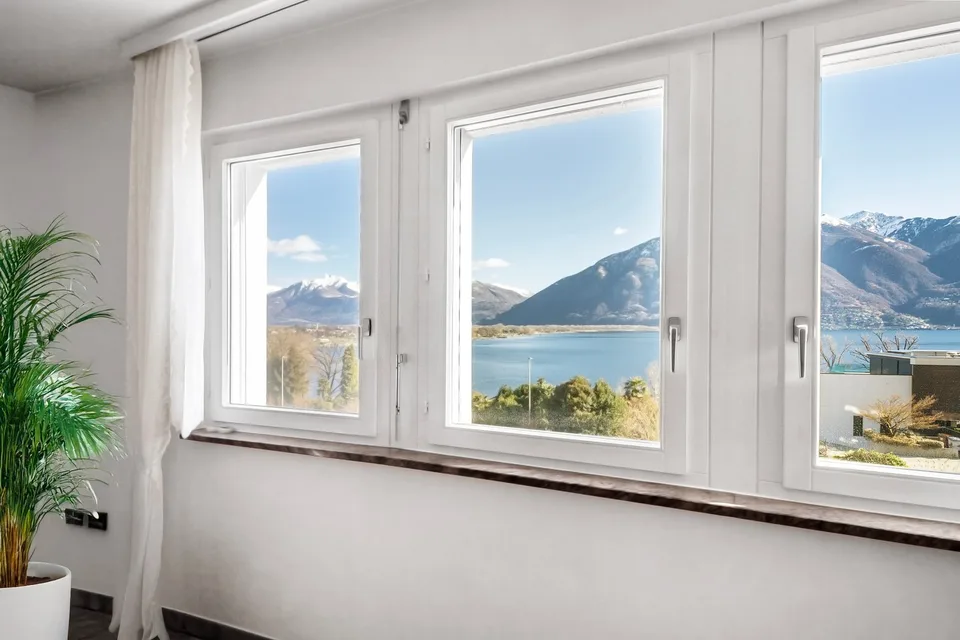 Geräumige Wohnung mit Seeblick im Herzen von Minusio