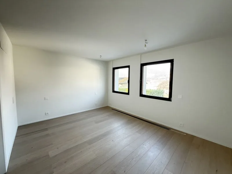 Wohnung 4.5 Zimmer mit exklusivem Garten in eleganter Villa – Foto 7 von 13