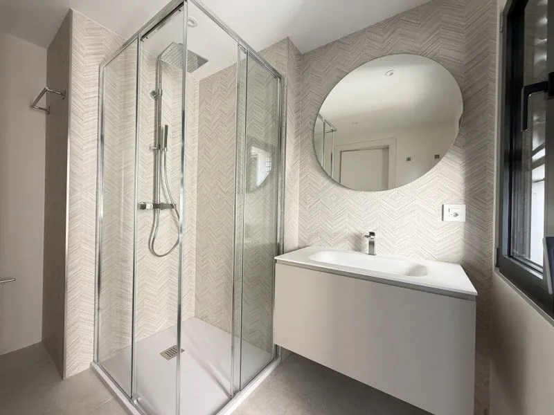 Wohnung 4.5 Zimmer mit exklusivem Garten in eleganter Villa – Foto 10 von 13