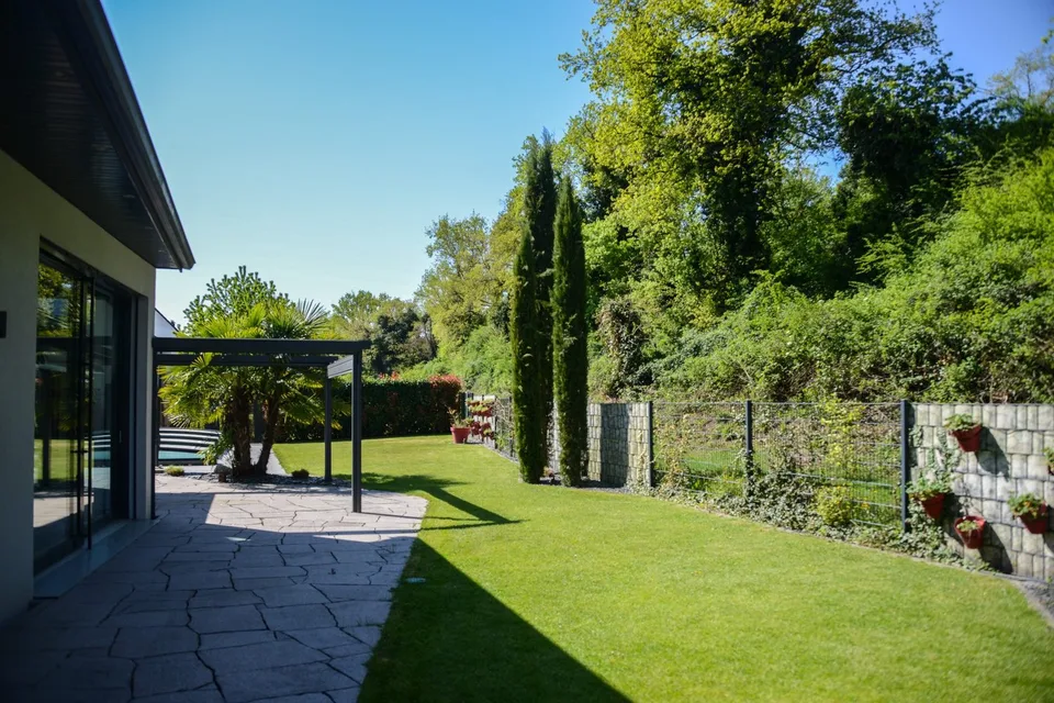 Bartenheim – Villa moderne sans obstacle (PMR) – 200 m² d'espace de vie – 10 minutes de Bâle