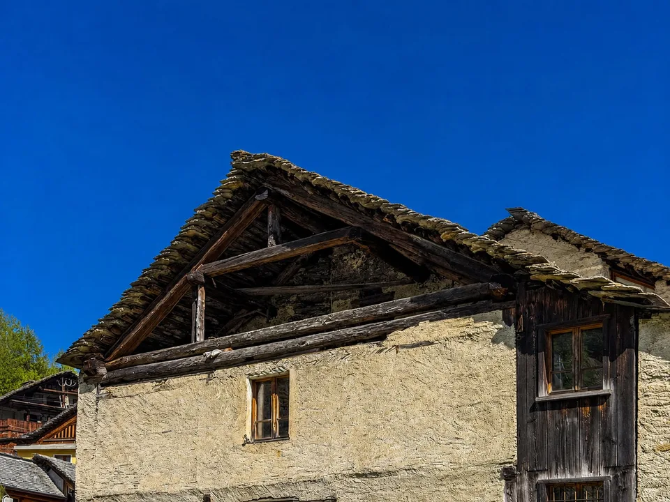Casa completamente da rinnovare in Val Lavizzara