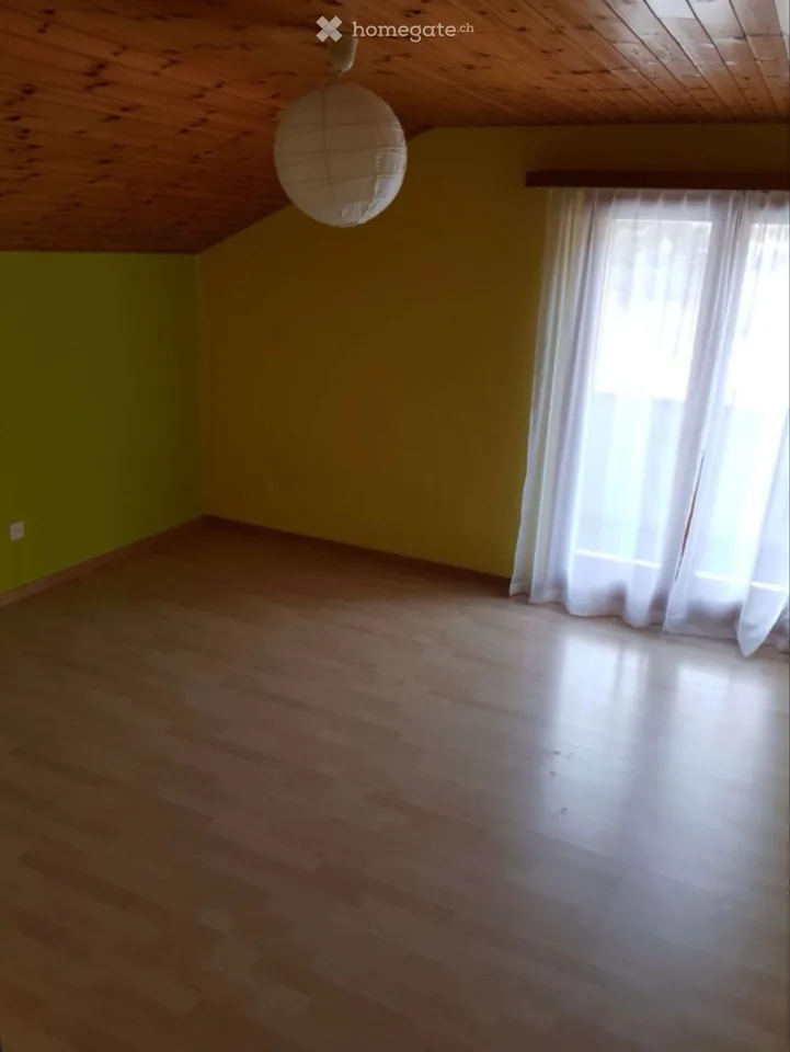 Appartamento mansardato luminoso in affitto
