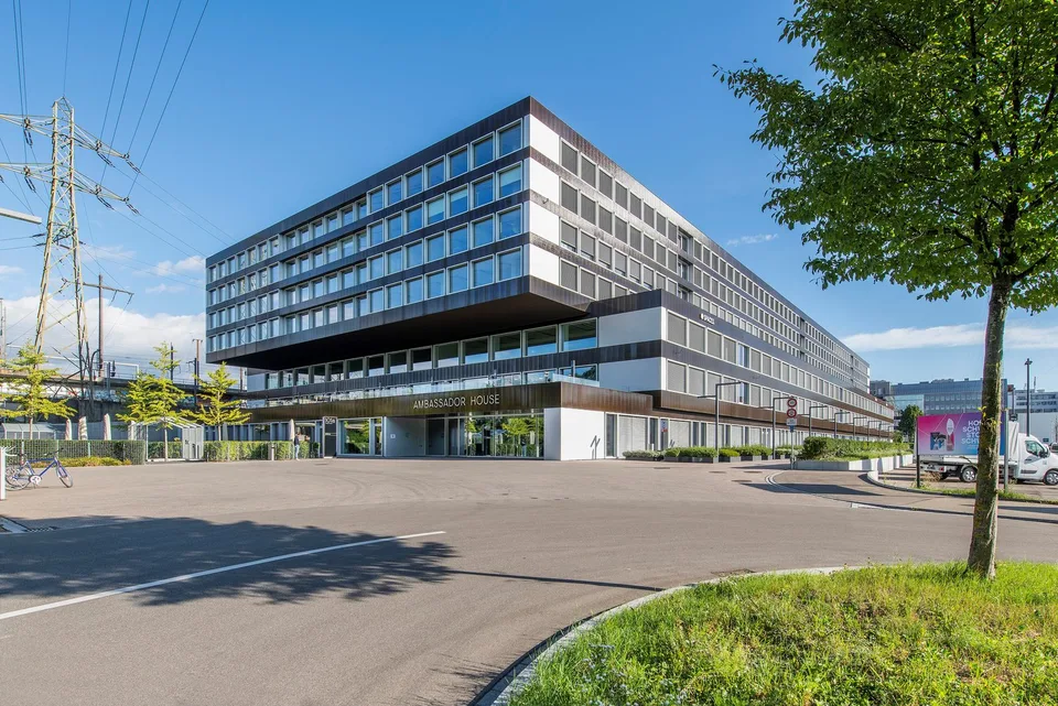 Zürich-Nord: Lagerflächen ab 36 m² bis 2'000 m² – smart, zentral, sofort verfügbar